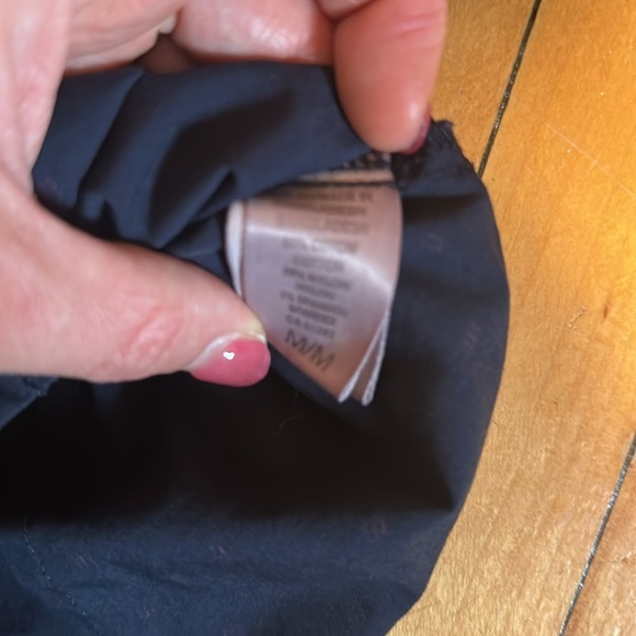 Twik Button-Down Shirt Women’s Medium – Navy with Pink Geometric Print - Picture 3 of 3